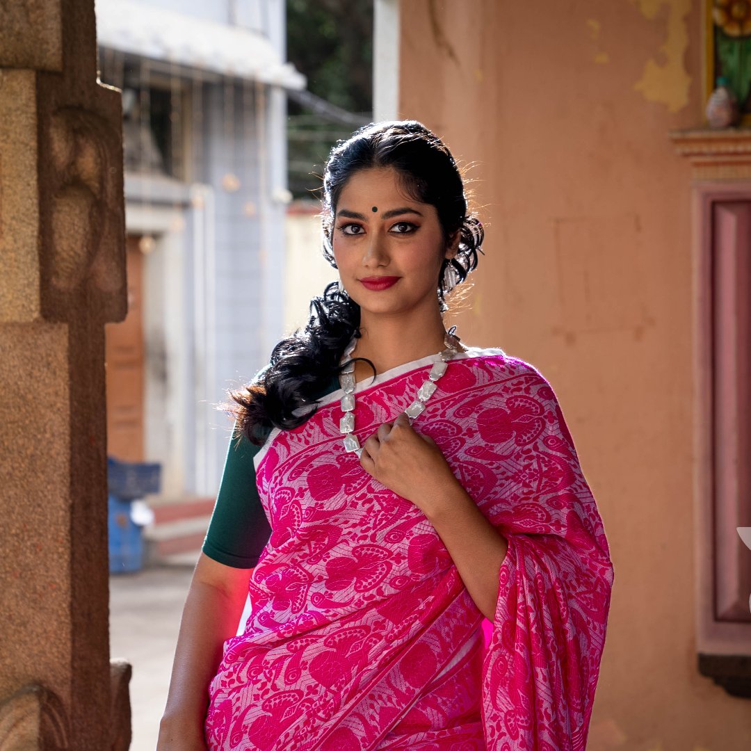 Sanskriti Handwoven Traditional Gamusa Saree from Assam