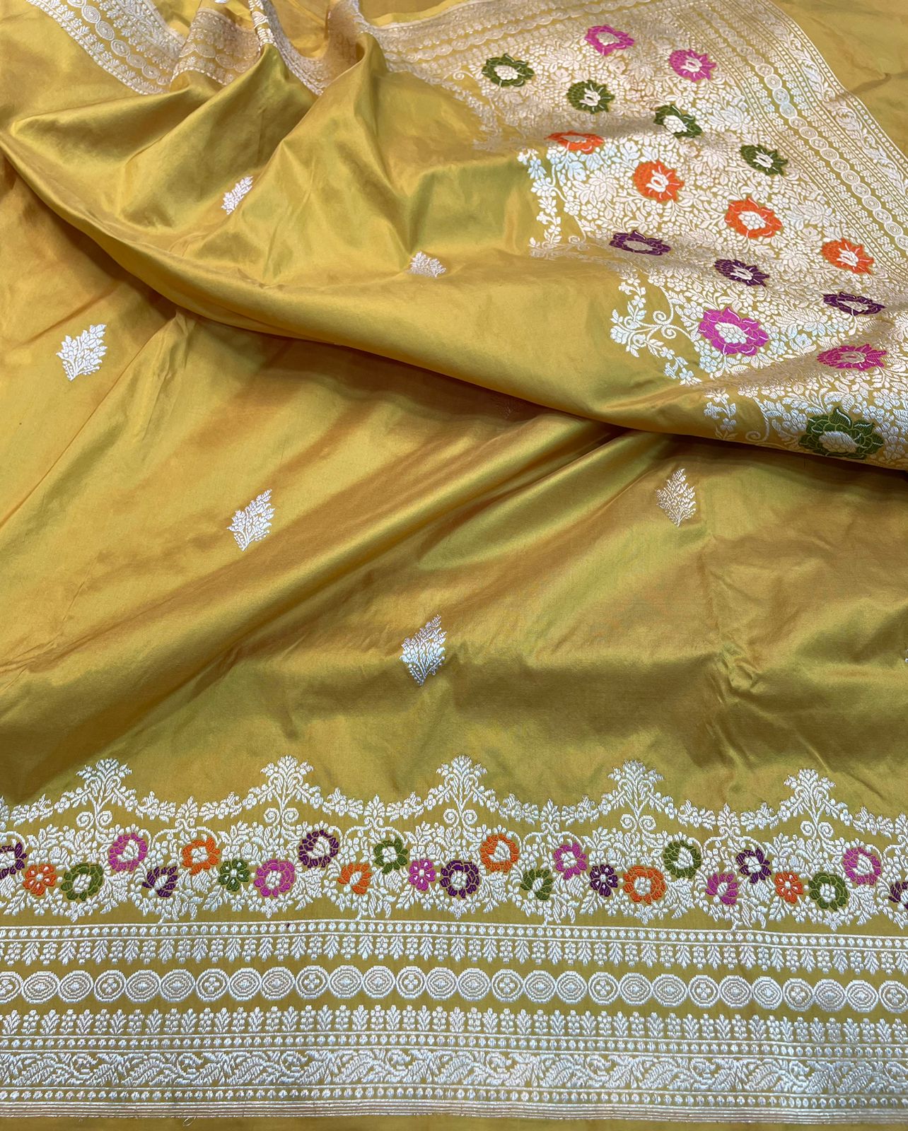 Sanskriti Handloom Pure banarasi katan silk saree